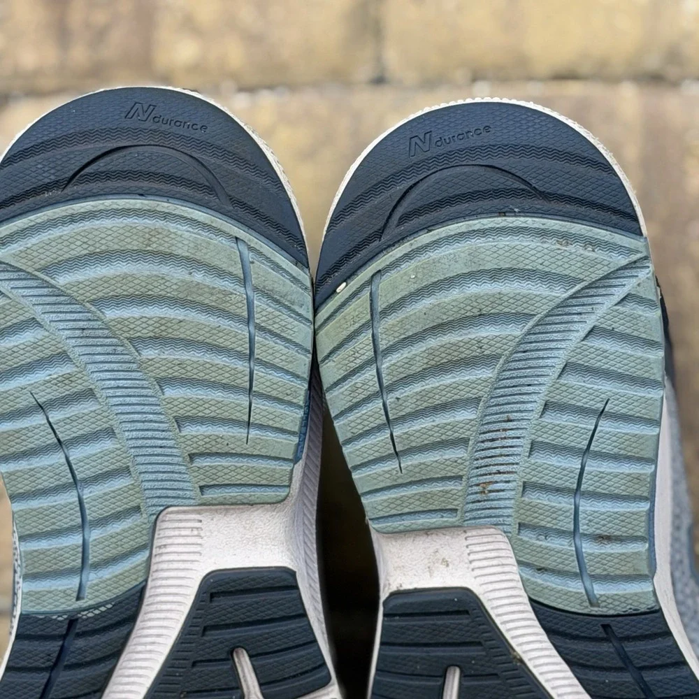 New Balance 847 v4 Shoes Womens 10.5 Blue Gray Walking Sneaker Mens 9‎ Running